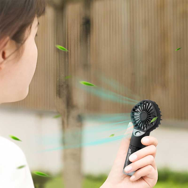 מאוורר נייד נטען עם מרסס מים