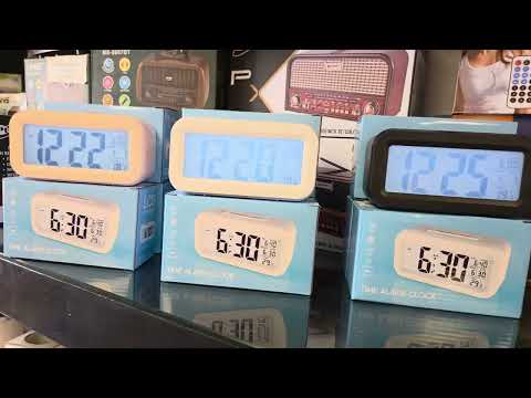 שעון מעורר עם תאורת לד