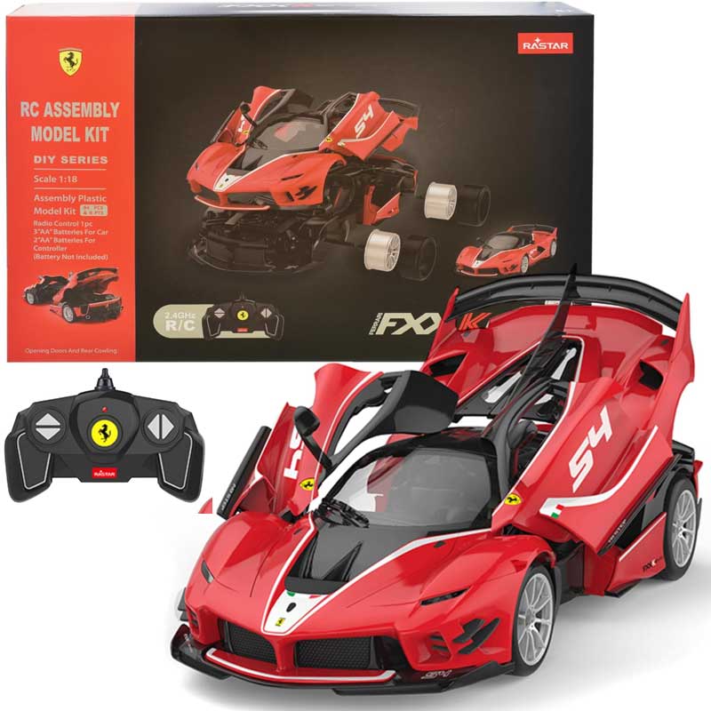 מכונית Ferrari FXXK Evo עם שלט להרכבה עצמית