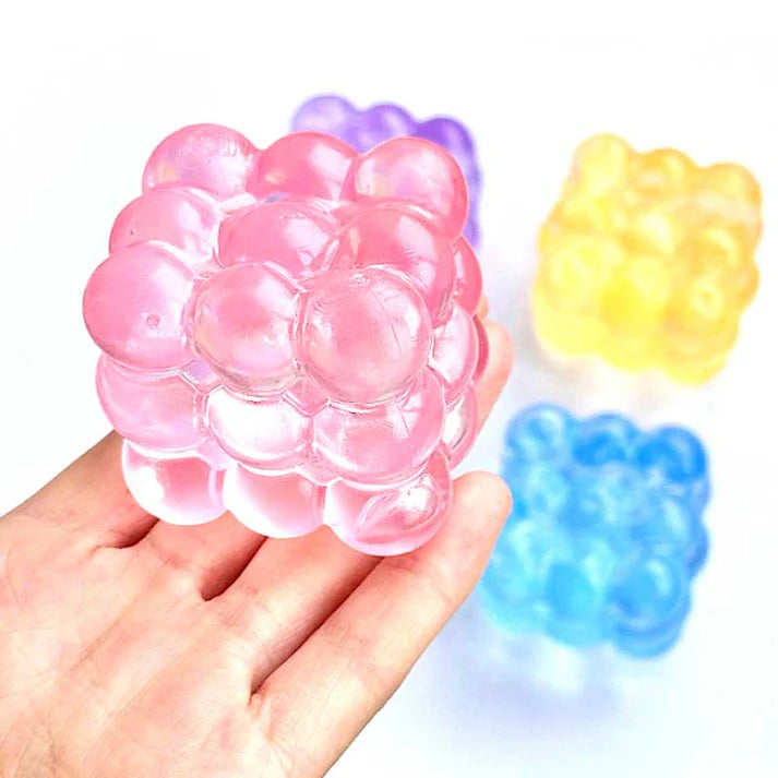 קוביית מעיכה בועות