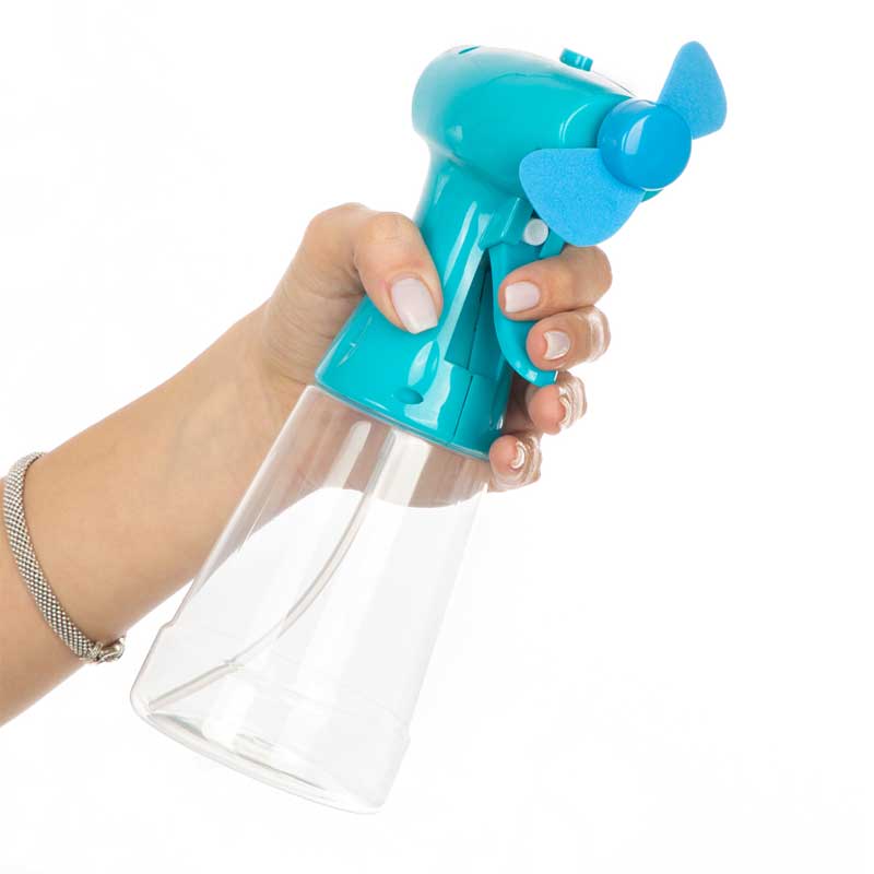 מאוורר אישי עם מתיז מים