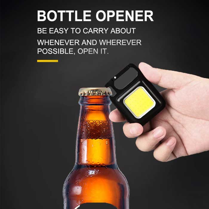 פנס עם פותחן בקבוקים