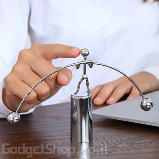 איש שיווי משקל