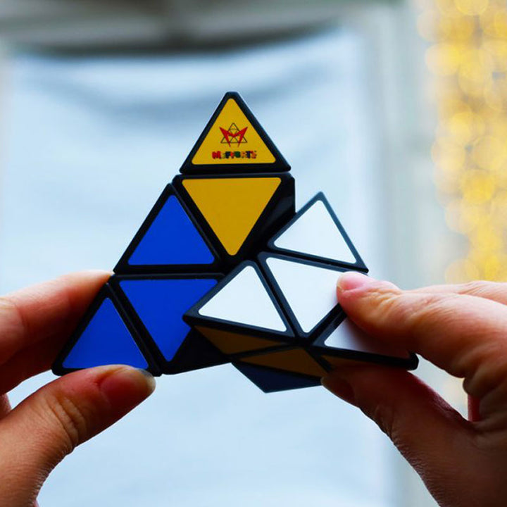 פירמידה Pyraminx מקורית מבית Meffert’s