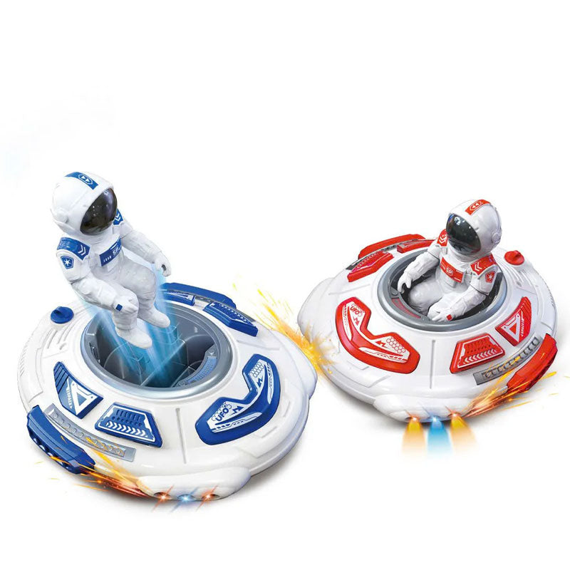 זוג חלליות צעצוע נלחמות עם אפקט ריסוס ואורות LED - משחק מכוניות מתנגשות חלל