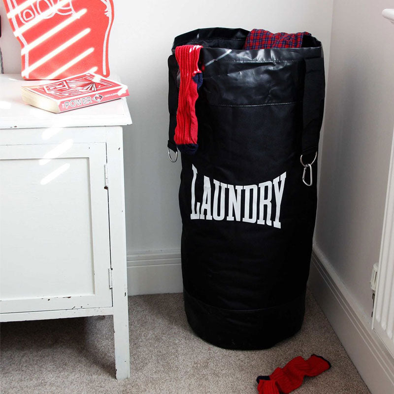 סל כביסה מעוצב שק איגרוף - הופכים את הכביסה לאימון כושר