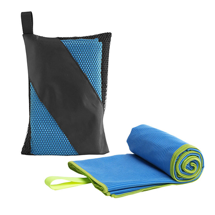 מגבת מיקרופייבר למתאמנים במרקם מחורץ כולל נרתיק נשיאה