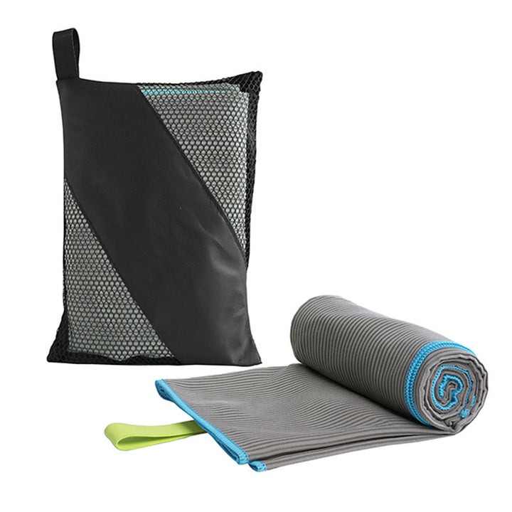 מגבת מיקרופייבר למתאמנים במרקם מחורץ כולל נרתיק נשיאה