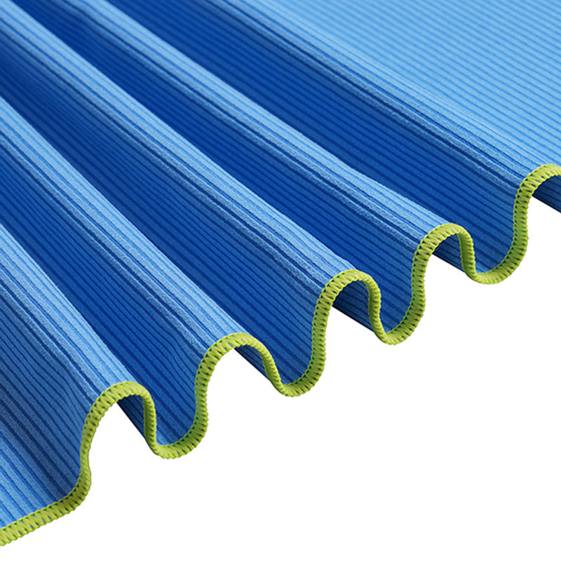 מגבת מיקרופייבר למתאמנים במרקם מחורץ כולל נרתיק נשיאה