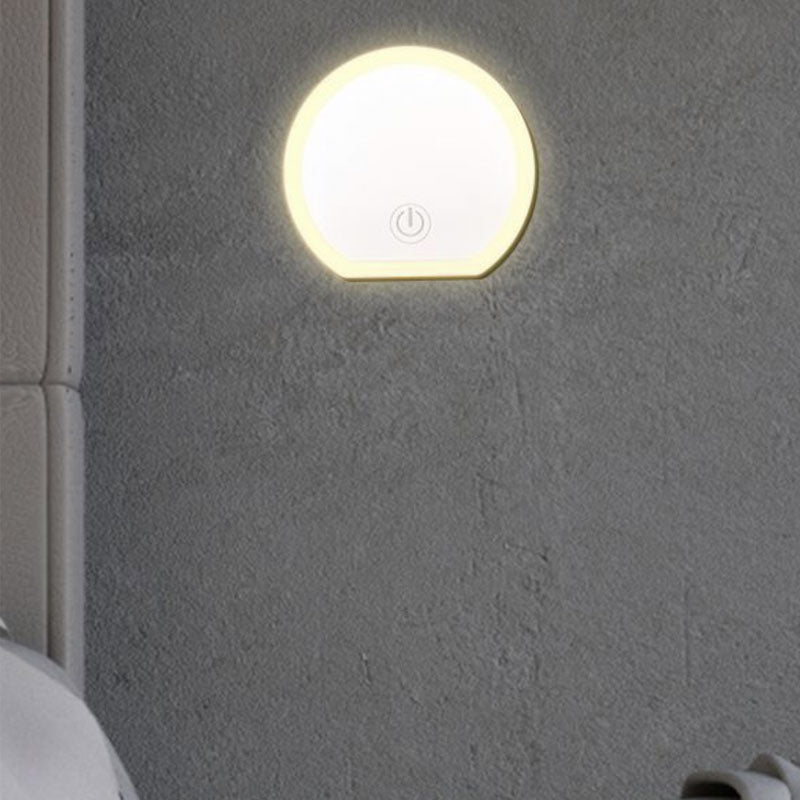 מנורת לילה וקריאה מגע עם שקעי טעינה TYPE-C / USB