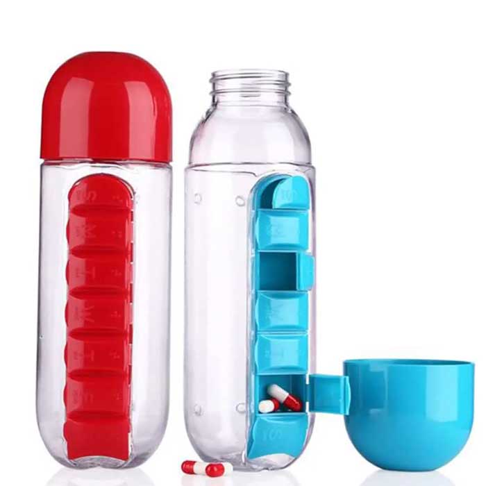 בקבוק מים עם מקום לתרופות
