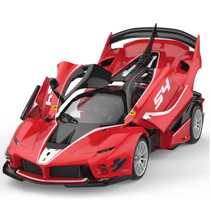 מכונית Ferrari FXXK Evo עם שלט להרכבה עצמית