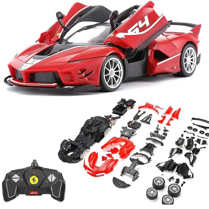 מכונית Ferrari FXXK Evo עם שלט להרכבה עצמית