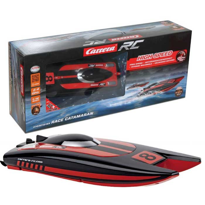 סירת מרוץ על שלט CATAMARAN