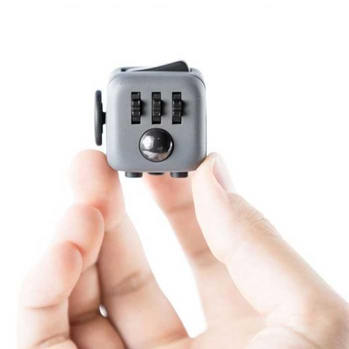 קוביית פידג'ט Fidget cube