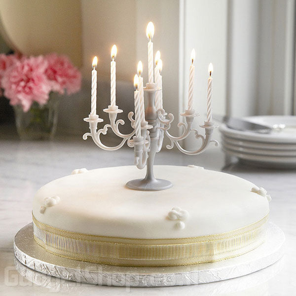 שנדליר לעוגה - מעמד מקורי להנחת נרות יום הולדת